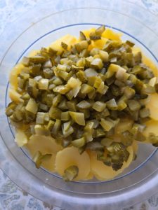 Essiggurken-Fertig-Bild-Türkischer-Kartoffelsalat
